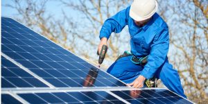 Installation Maintenance Panneaux Solaires Photovoltaïques à Plufur